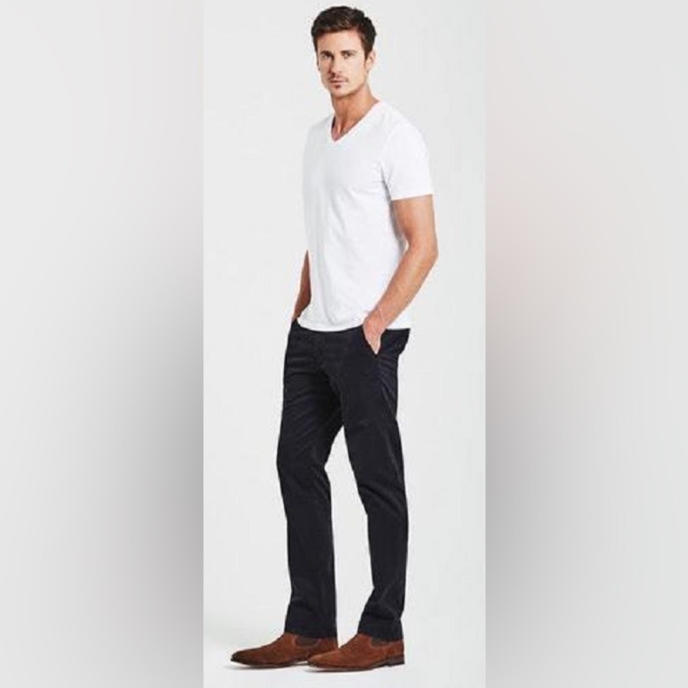 EUC • AG Adriano Goldschmied The Lux Khaki Tailored Trouser in New Navy • 32R